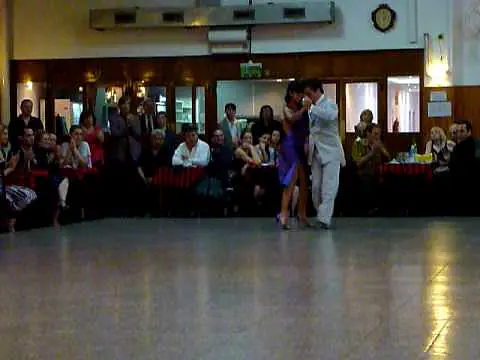 Video thumbnail for Roxana Suarez & Sebastián Achaval en La Baldosa - Milonga