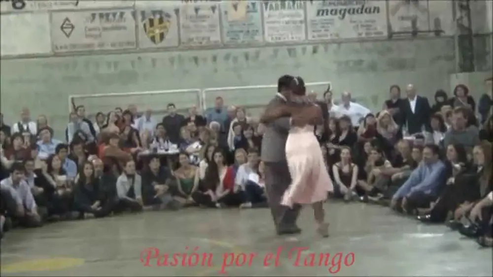 Video thumbnail for ROXANA SUAREZ y SEBASTIAN ACHAVAL Bailando el Vals DICHAS QUE VIVÍ en la MILONGA DEL MORAN