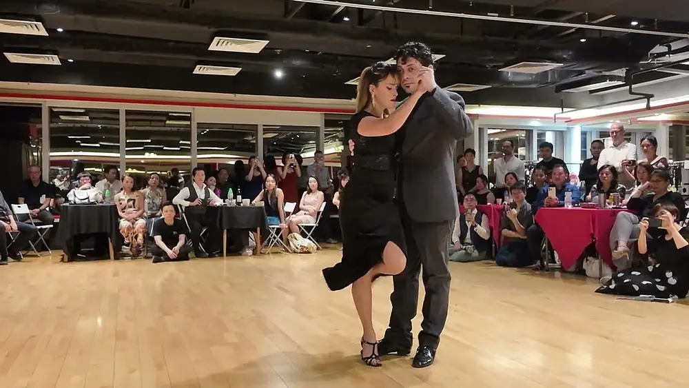 Video thumbnail for Federico Naveira & Sabrina Masso GM 1/4  - Viviani (Carlos Di Sarli) Tango - Hong Kong 2024 - 4K