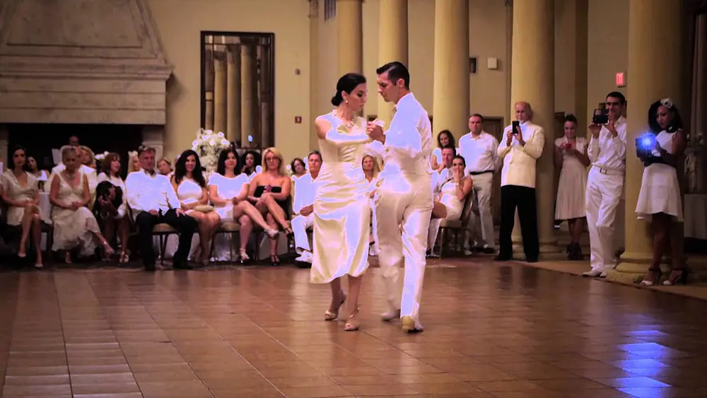 Video thumbnail for Alma de Tango, Signature White Party 2015, Monica Llobet & Richard Council, A Los Amigos