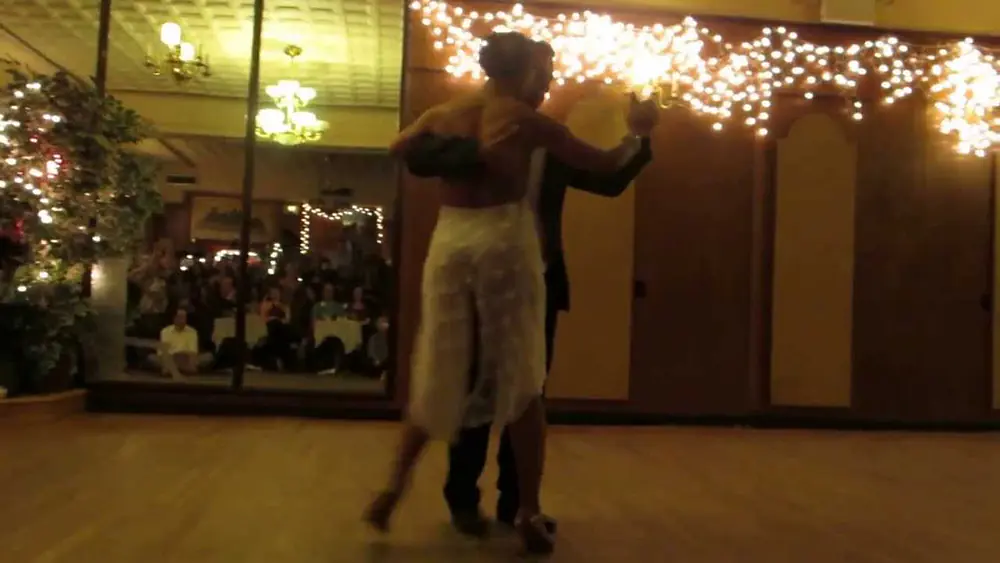 Video thumbnail for Jhair Volpini & Tanya Margarita Gutierrez Lara @ La Milonga Rosa 01/17/2014