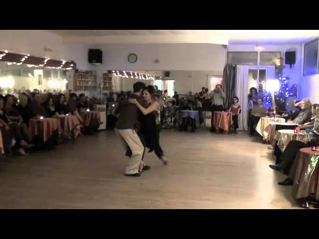 Video thumbnail for Victoria VIEYRA & Jean-Sébastien RAMPAZZI / La PITUCA Montpellier (1/2) Tango / (16 12 2011)