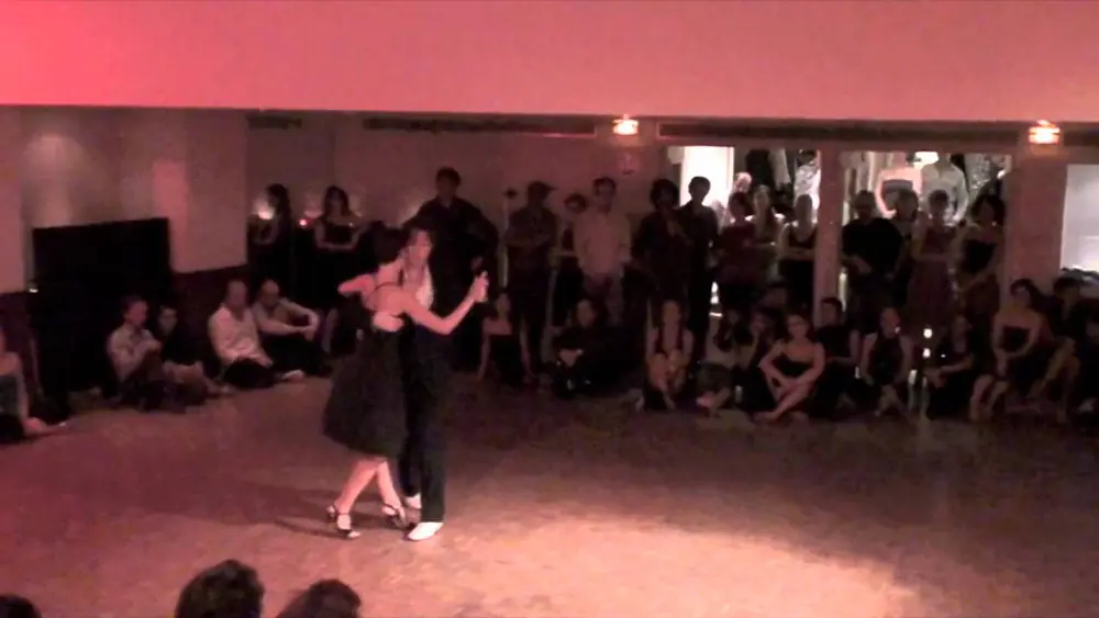 Video thumbnail for Dominic Bridge and Veronica Toumanova - "El Garrón" - Paris - Milonga - 4/4