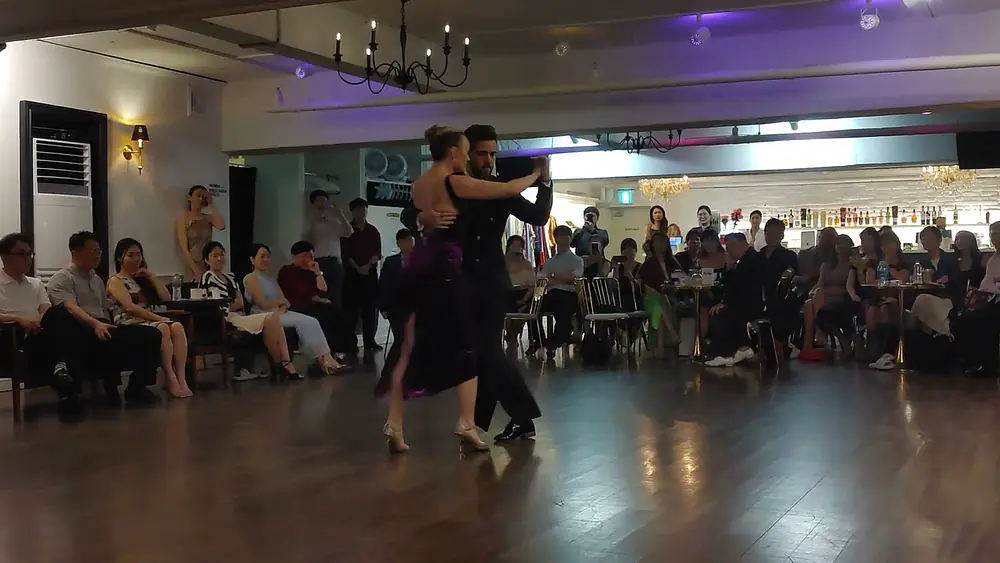 Video thumbnail for Dana Zampieri & Luciano Paulino