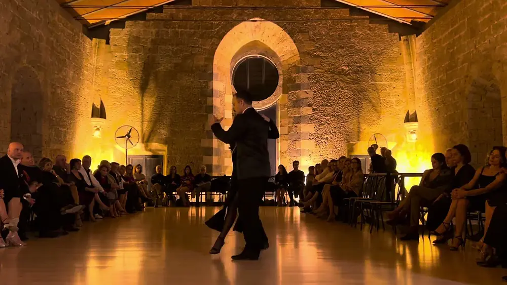 Video thumbnail for Julián Vilardo & Laia Barrera - Umbria Tango Festival