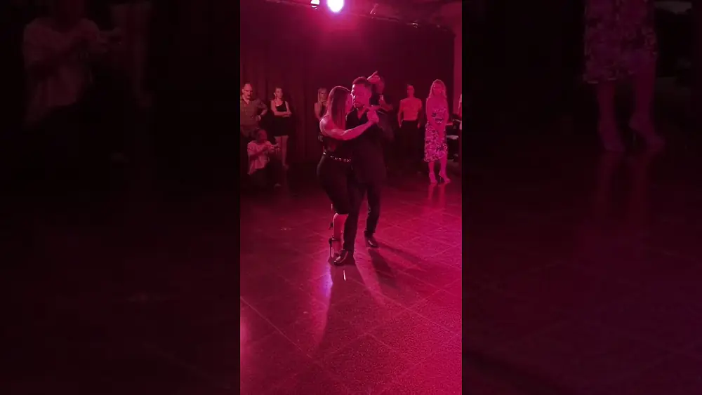 Video thumbnail for Cierre de Clase "La Viruta tango Club" Buenos Aires  Analía Centurión & Pablo Giorgini 🕺💃 improtango