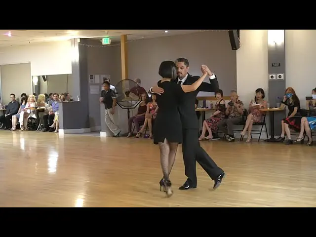 Video thumbnail for Tomas Galvan & Gimena Herrera @ Dance Boulevard - Tango Demo 1/3 - 2022 August 5