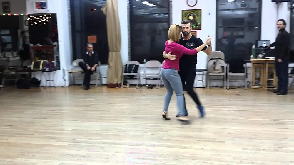 Video thumbnail for Argentine Tango Class: Claudio Gonzalez & Julia Urruty - Qué nadie sepa mi sufrir