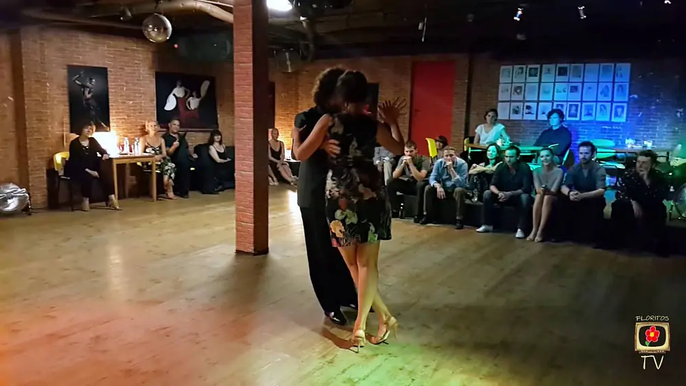 Video thumbnail for Ola Niesler, Michał Zachariasiewicz - Juan D'Arienzo - Héctor Mauré - Miedo 2/3