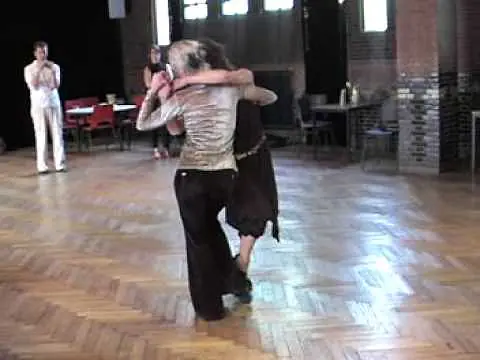 Video thumbnail for Lizelot de Stigter and Mirjam Diedrich, neotango 26 Apr. '09, Scala