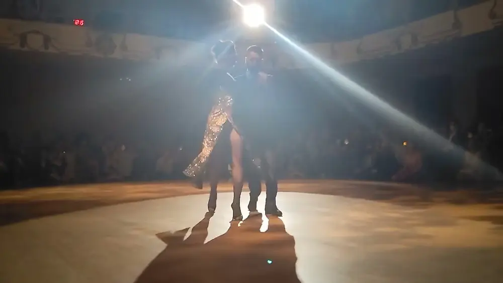 Video thumbnail for Javier Rodriguez & Moira Castellano performing at Vecher Tango/Russian Center of San Francisco (2/5)