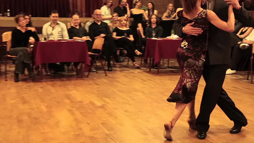 Video thumbnail for Rolando Valdivia and  Claudia Jakobsen  in La Bruja Amsterdam ( Improv Performance ) Tango Vals.