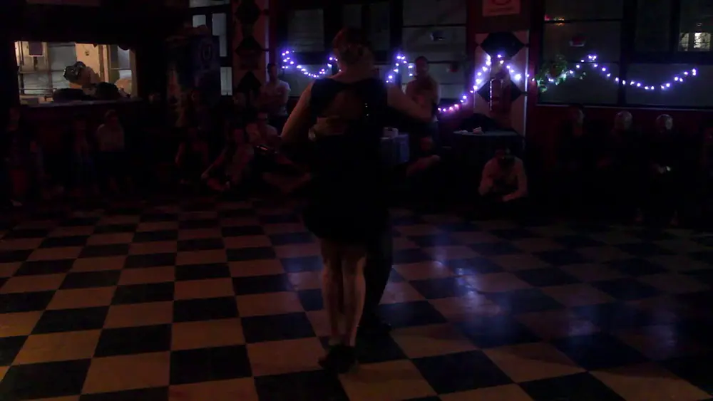 Video thumbnail for Krishna Olmedo y Laura Casco Zorzón - 12/8/2017 - La María Rolera 2/4
