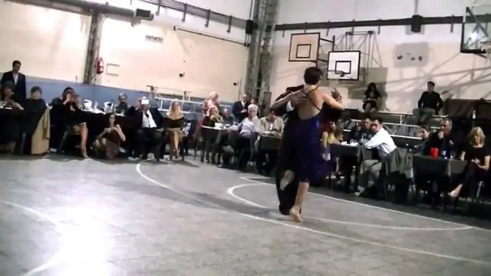 Video thumbnail for Luciana Arregui & Andres Laza Moreno en Milonga Malena Sunderland Club (4)