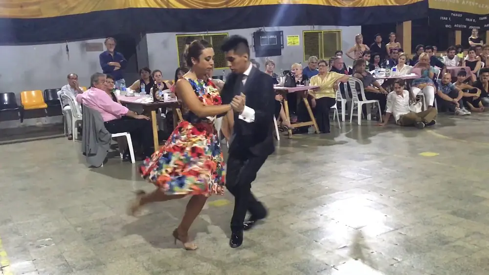 Video thumbnail for Krishna Olmedo y Gaby Mataloni en La Milonga del Morán 2/4