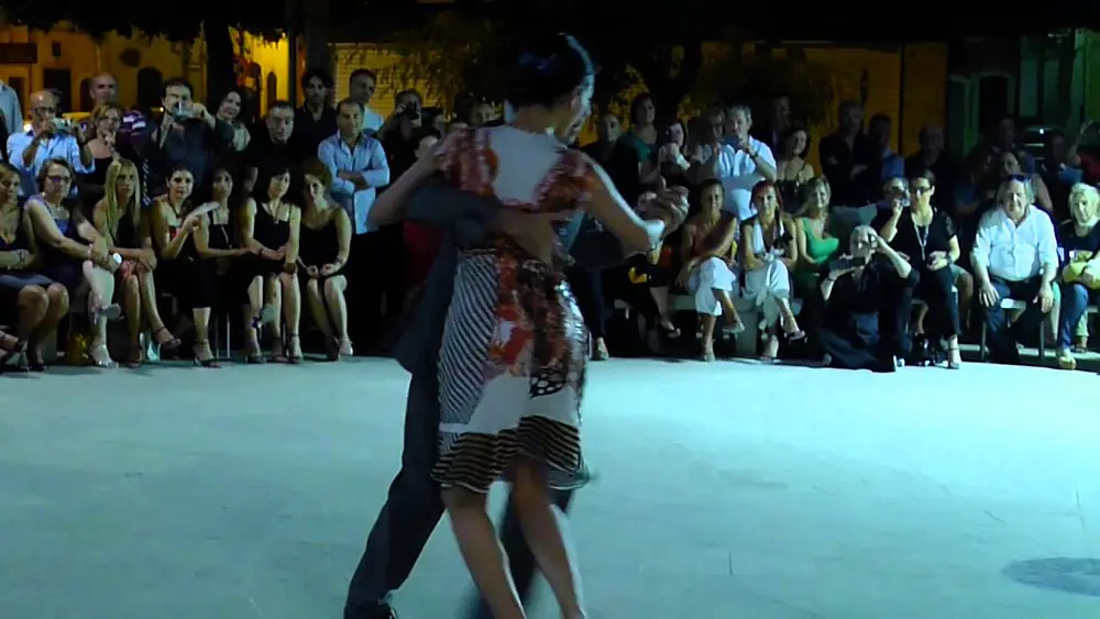 Video thumbnail for Miguel Zotto y Daiana Guspero - Ensuenos de Tango - Gioia del Colle (BA) - 28.07.2013