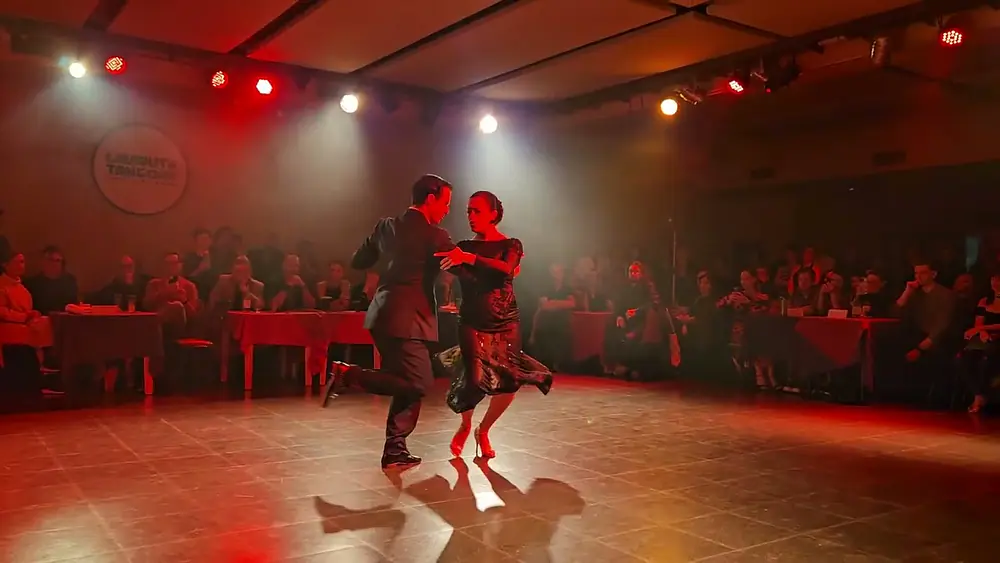 Video thumbnail for Vanesa Villalba y Facundo Piñero at La Viruta: Acercate a mi tango festival closing milonga (1 of 2)