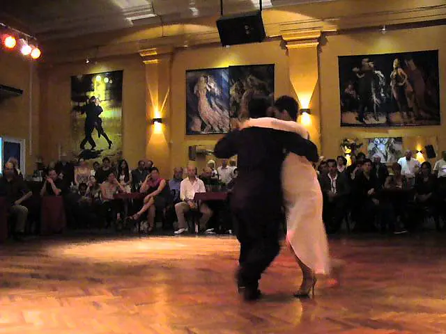 Video thumbnail for Maquillaje - Jonathan Spitel y Betsabet Flores en Soho Tango