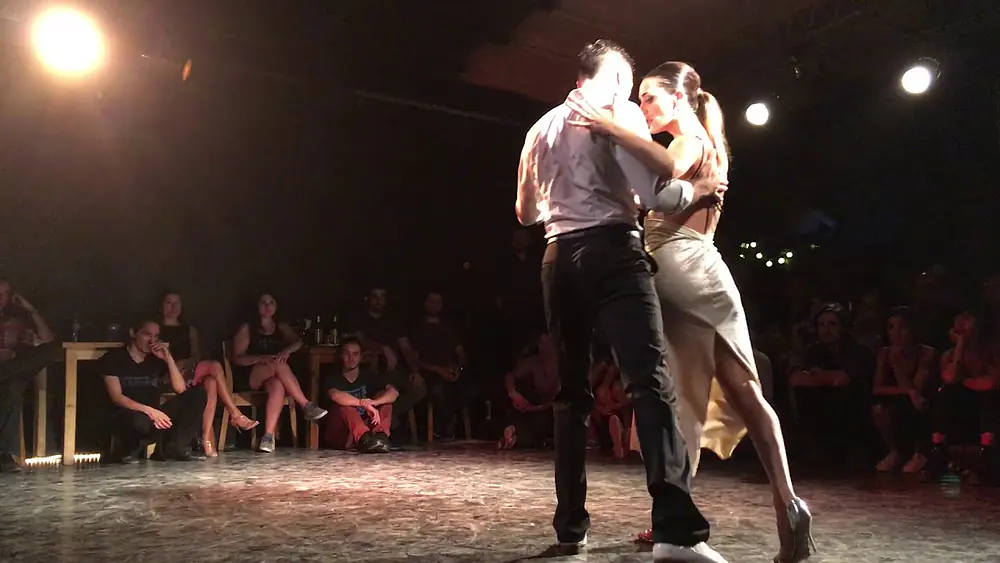 Video thumbnail for Milonga Sísmica 2018: Bailan Jimena Romero Barbieri y el Chino Necchi