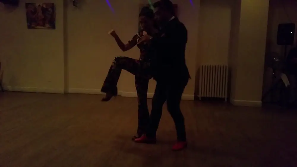 Video thumbnail for Argentine tango: Carla Marano & Octavio Fernandez - Chapado A La Antigua