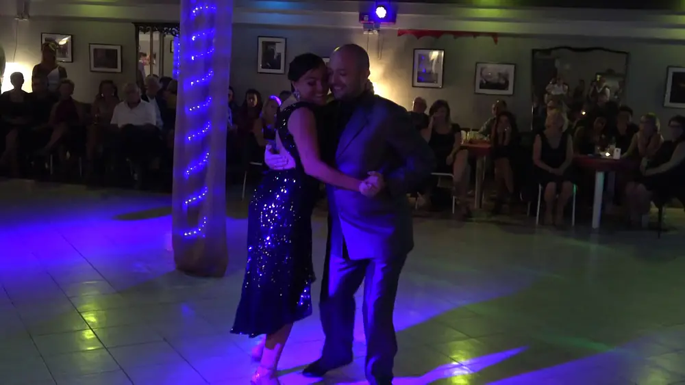 Video thumbnail for Diego Benavidez y Natasha Agudelo - Sharivari Bari - TangOn - 12.10.2018 2.4