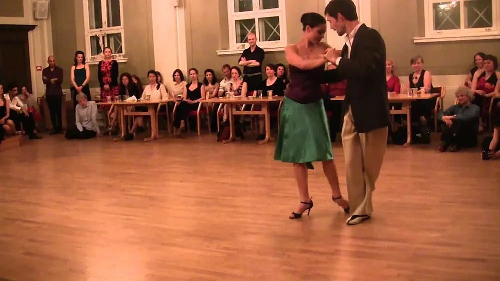 Video thumbnail for Jean Sébastien Rampazzi and Katerina Sakka tango improvisation - Pocas palabras
