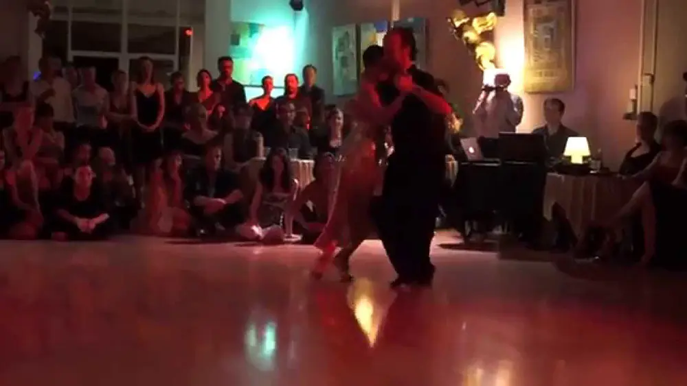 Video thumbnail for Erna & Santiago GIACHELLO - 2.3 MILONGA - Samedi 22 mars 2014 "El Salón de Tango" Montpellier HD