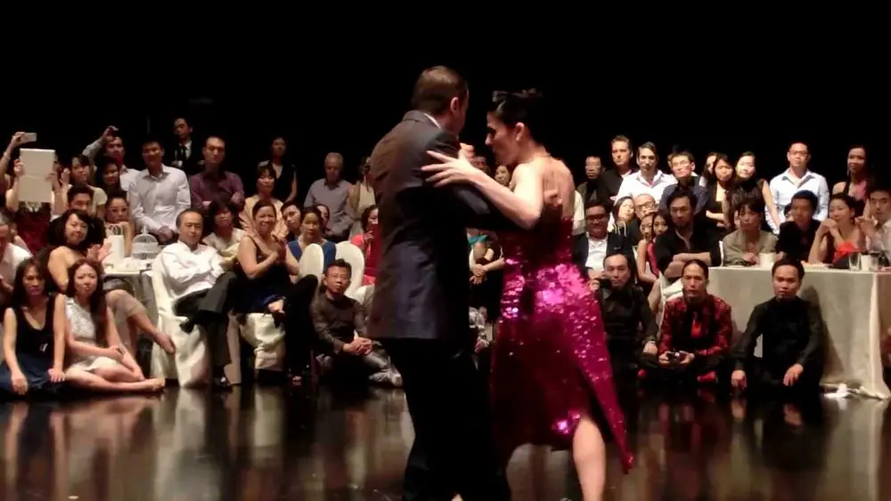 Video thumbnail for Daniel Nacucchio & Cristina Sosa - Flor De Tango - Osvaldo Pugliese 1 of 3