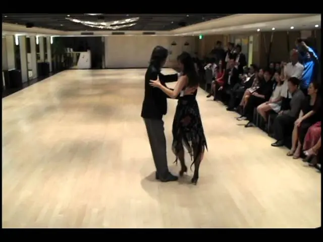 Video thumbnail for Milena Plebs & David Palo "Ella es asi" (milonga) - Grand Milonga at Hong Kong (28/05/11)