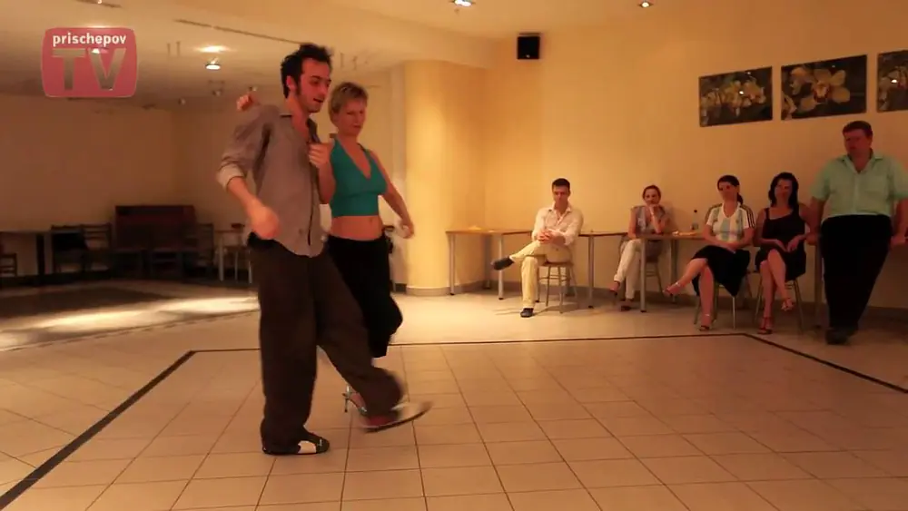 Video thumbnail for Giggio Giovanni & Anna Zyuzina, Russia, Moscow, Milonga "Le Cafe" 09.07.2010(3)