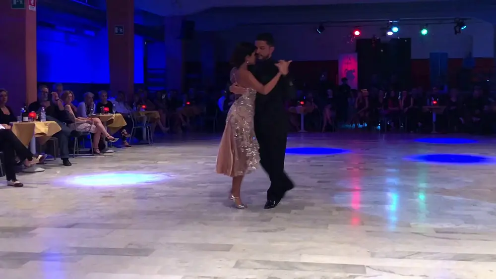 Video thumbnail for Pam Est Là & Danilo Maddalena   2 Corazones a Prato   "Milonga Popoular" 2/4