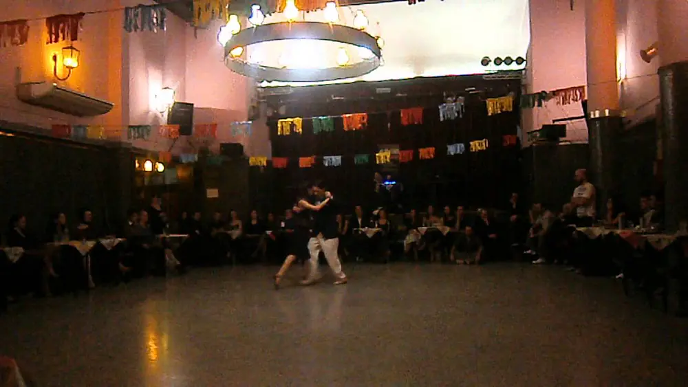 Video thumbnail for Lucila Bardach y Marcelo Lavergata en El Motivo Tango, 15/7/13