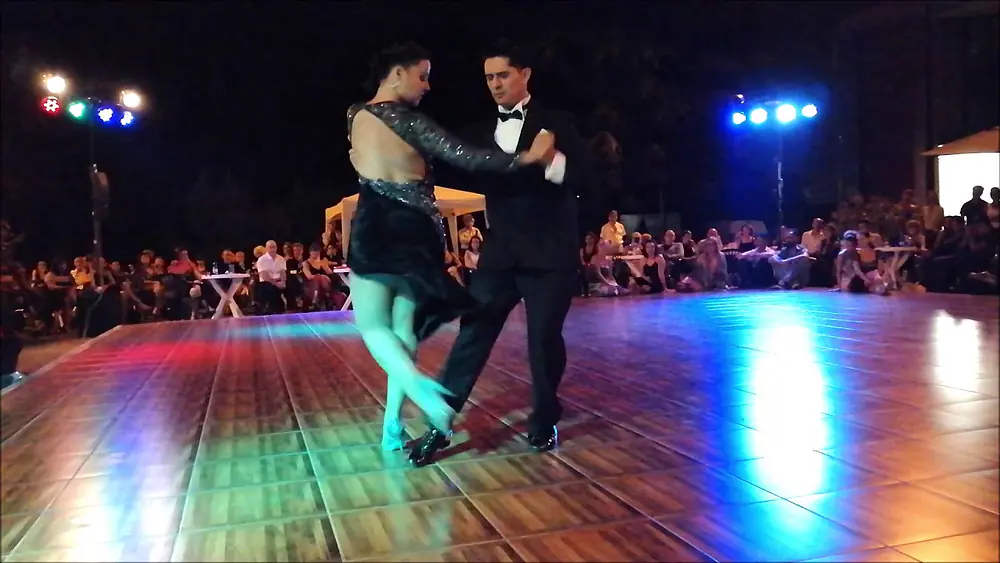 Video thumbnail for Edwin Espinosa y Alexa Yepes al PalaSegrate (Milano)_2