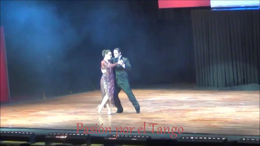 Video thumbnail for MANUELA ROSSI y JUAN MALIZIA Bailando el Tango PATA ANCHA en el LUNA PARK