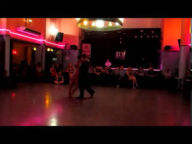 Video thumbnail for Jimena Hoeffner y Fernando Carrasco en ZUM! 2/3