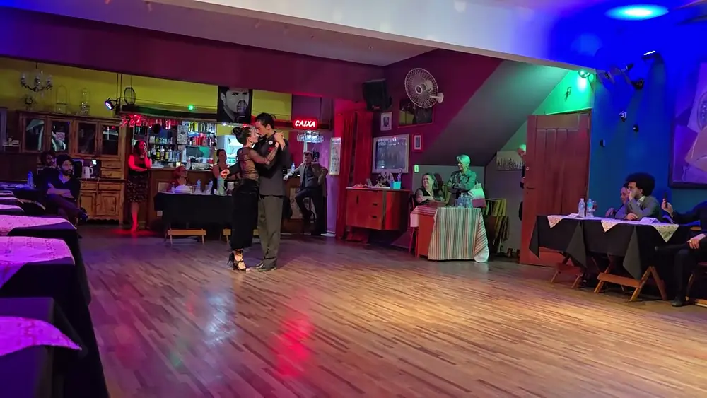 Video thumbnail for Yasmina Mamana e Müller Dantas 2/4 milonga El Último Café