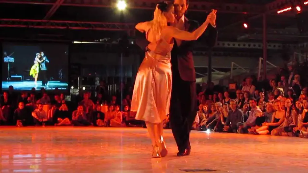 Video thumbnail for Damian Rosenthal & Celine Ruiz 13° Torino Tango Festival 29 3 2013 1-3
