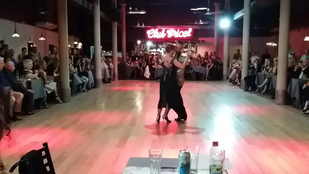 Video thumbnail for Milena Plebs y Javier Rodriguez