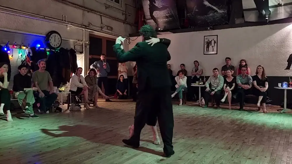 Video thumbnail for Aline DE LUCA et Alexis RODRIGUEZ - Tedio - Troilo Marino - Lyon Milonga la Cachila