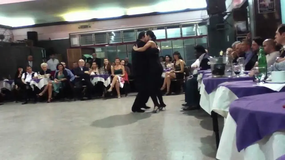 Video thumbnail for Bailo Claudio strang, por su cumpleaños - Milonga Los Cachirulos Part.2