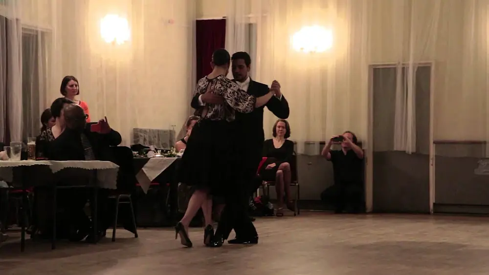 Video thumbnail for Adrian & Amanda Costa @ Tangosouthlondon no.2