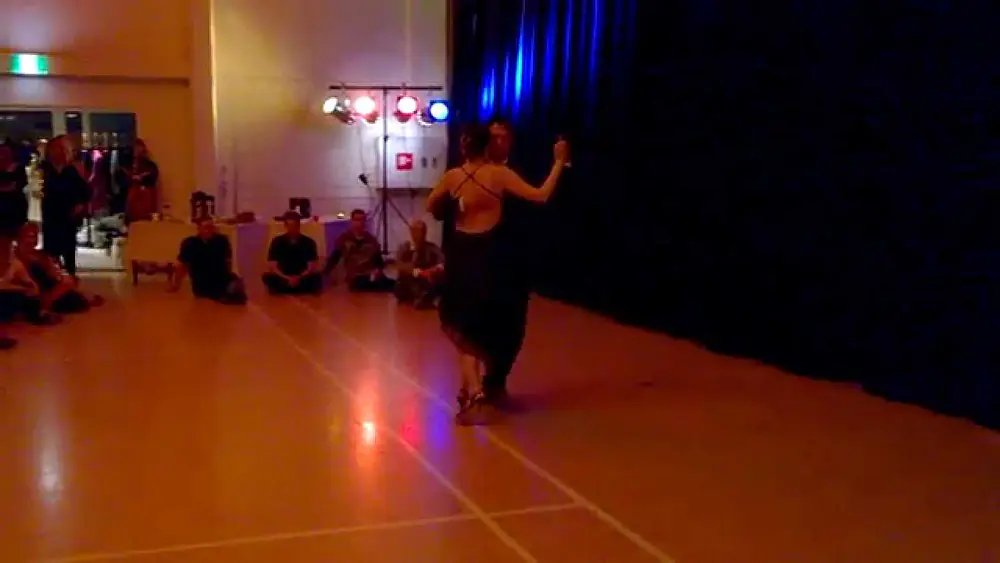 Video thumbnail for Pasi & Maria Laurén dancing Derrotado at Helatango 2014