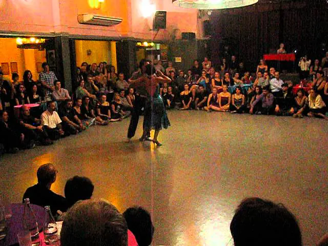 Video thumbnail for GASTÓN TORELLI y MOIRA CASTELLANO en Viva La Pepa! Milonga (3/4)