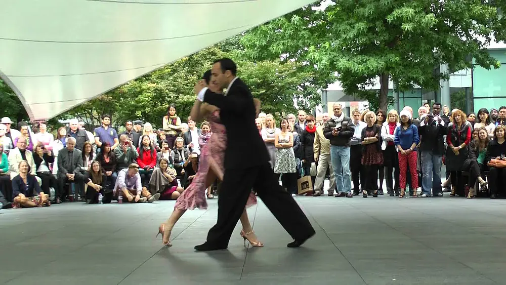 Video thumbnail for Maximiliano Cristiani y Fatima Vitale @ River Tango Festival 2012, London 1/2