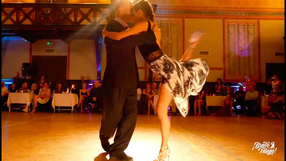 Video thumbnail for Anna Sieprawska & Marcin Sieprawski - Deseo (tango)