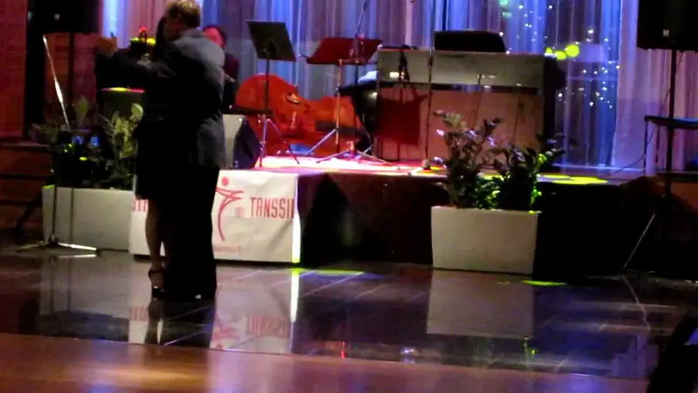 Video thumbnail for Kari y Karoliina Kiiski at Oulu Tango Festival 2013 Finland