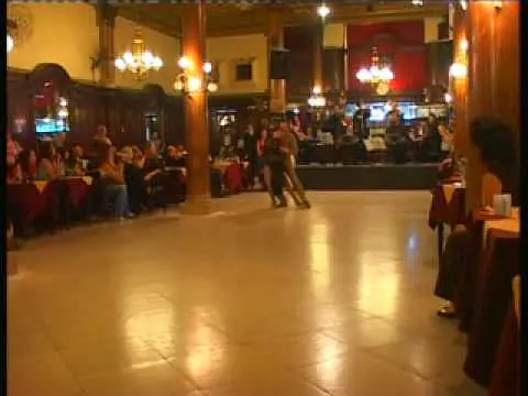 Video thumbnail for Gustavo Rosas y Gisela Natoli.Tango Argentino. en Bs As 2006.