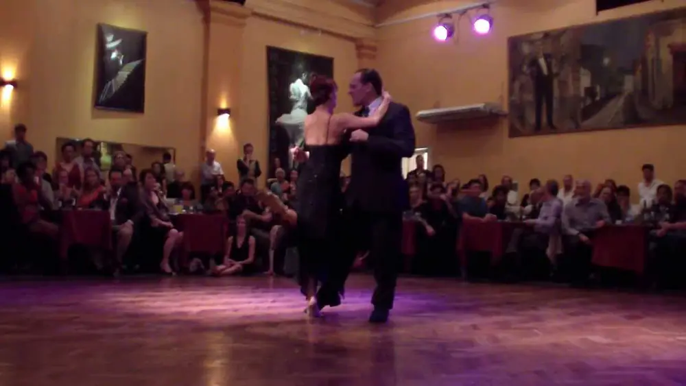 Video thumbnail for A mis Viejos - Anibal Troilo - Alejandra Gutty y Pancho Martinez Pey