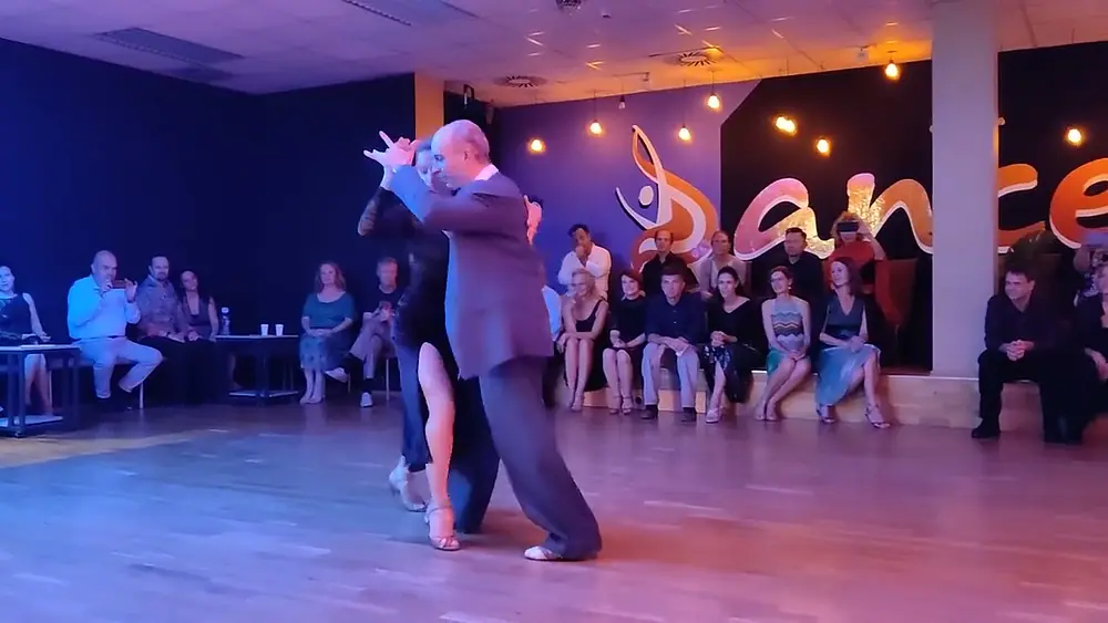 Video thumbnail for Horacio Godoy & Maricel Giacomini @ Ljubljana 2022 (1/5) - Tango DJ Alenka