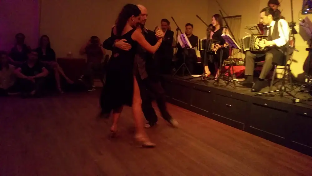 Video thumbnail for Argentine tango: Noel Strazza & Pablo Pugliese - La Puñalada -The Aces of Rhythm 2 of 3